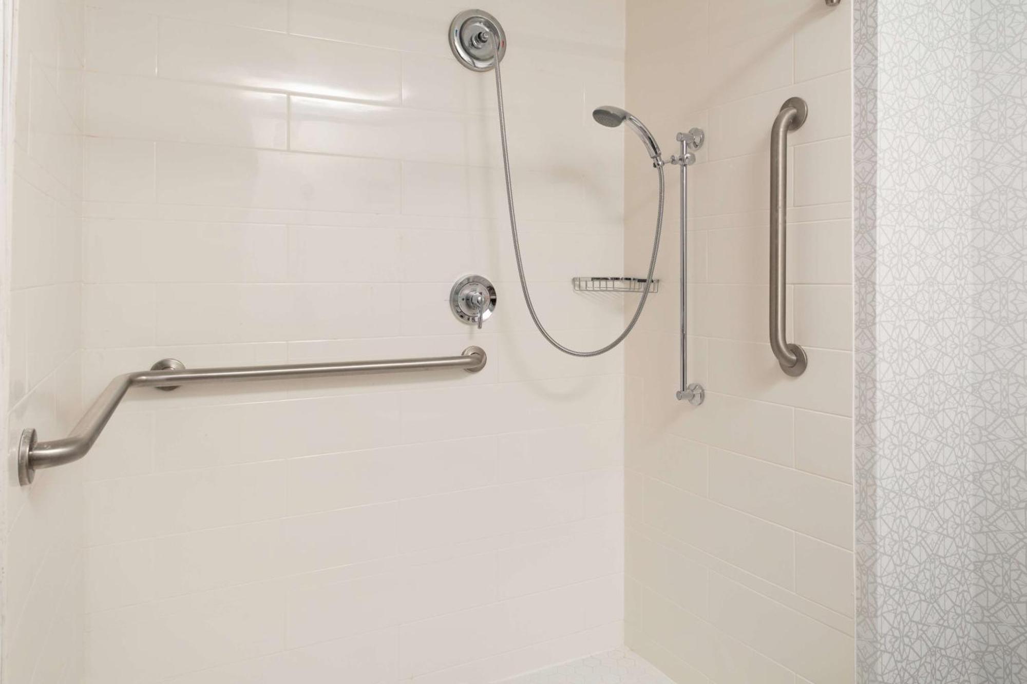 Hampton Inn Gretna - Smith Mountain Lake Екстериор снимка