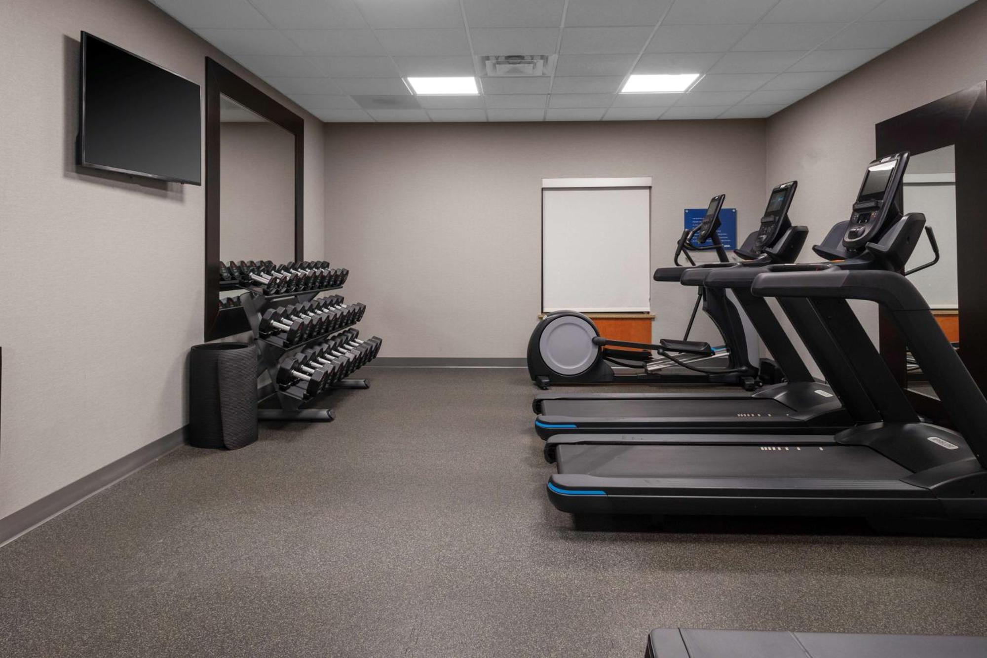 Hampton Inn Gretna - Smith Mountain Lake Екстериор снимка