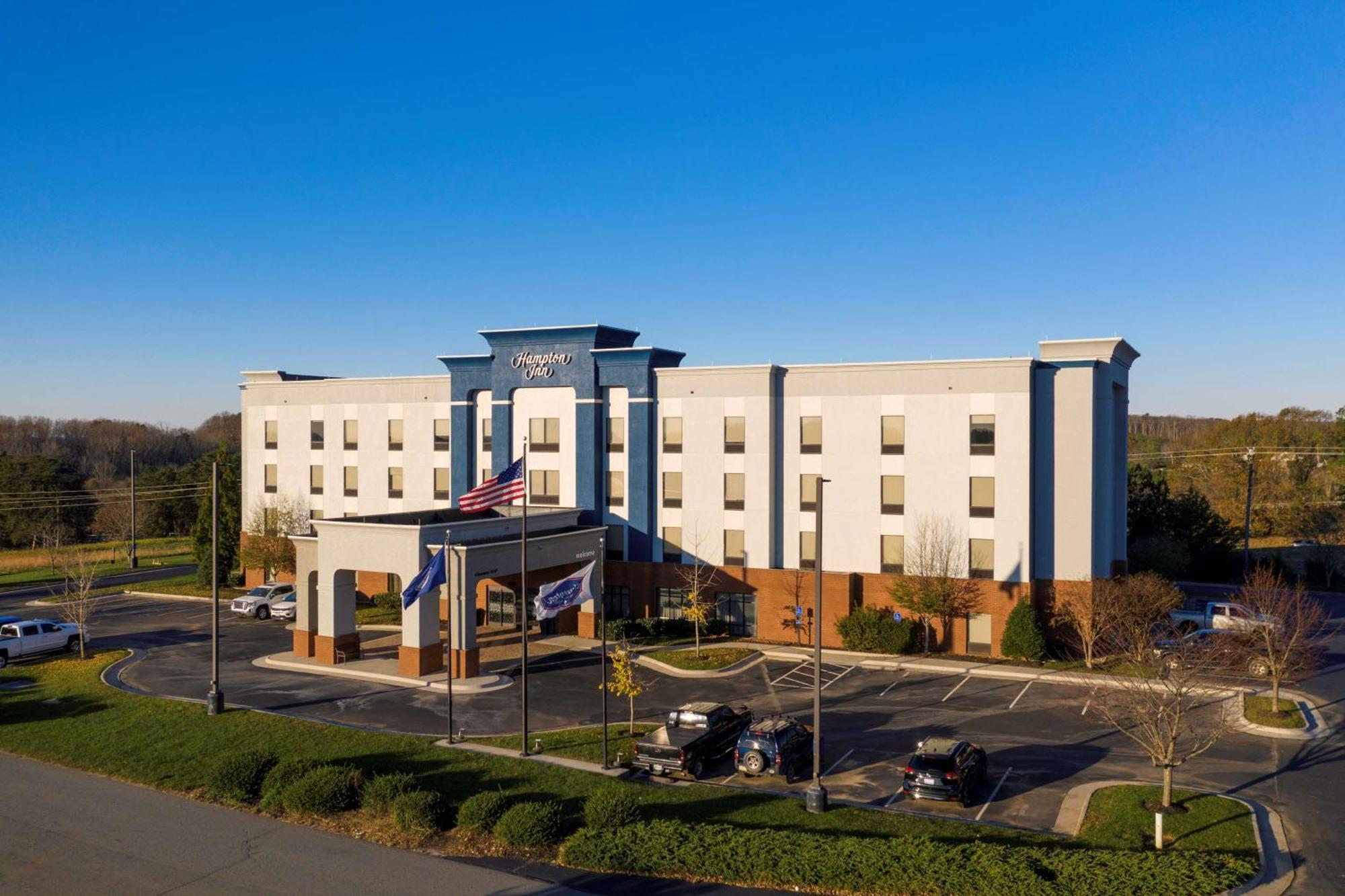 Hampton Inn Gretna - Smith Mountain Lake Екстериор снимка