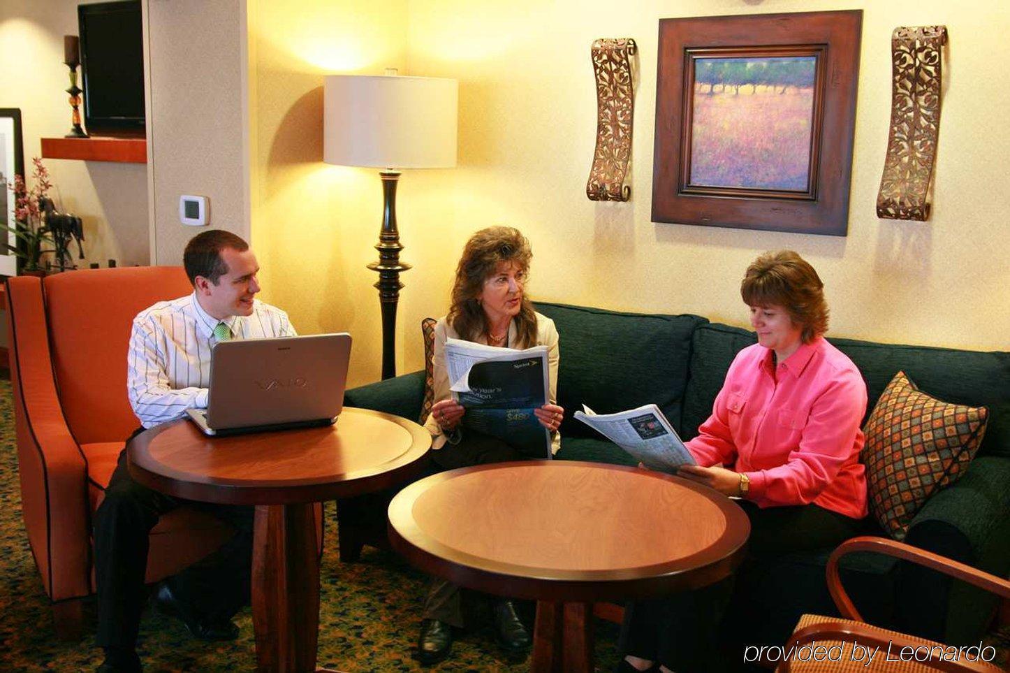 Hampton Inn Gretna - Smith Mountain Lake Интериор снимка
